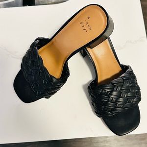 Dorothy Slide Heels sz 8.5 - A New Day